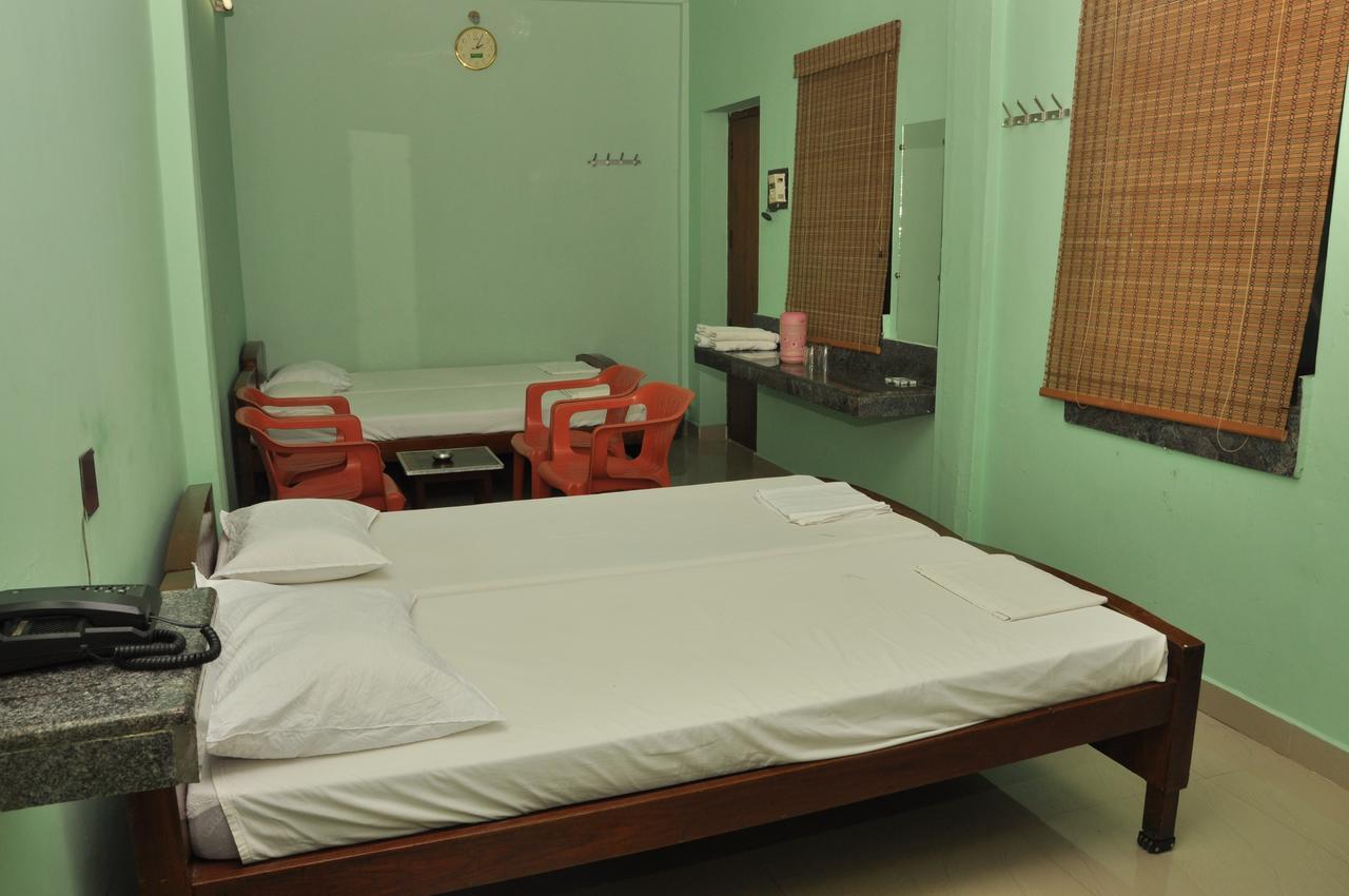 Hotel Valli Thanjavur Exteriör bild